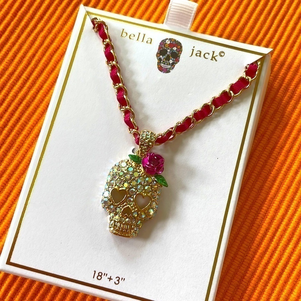 Brand New Bella Jack Halloween Crystal Skull Gold Tone Chain Necklace w/ Pink